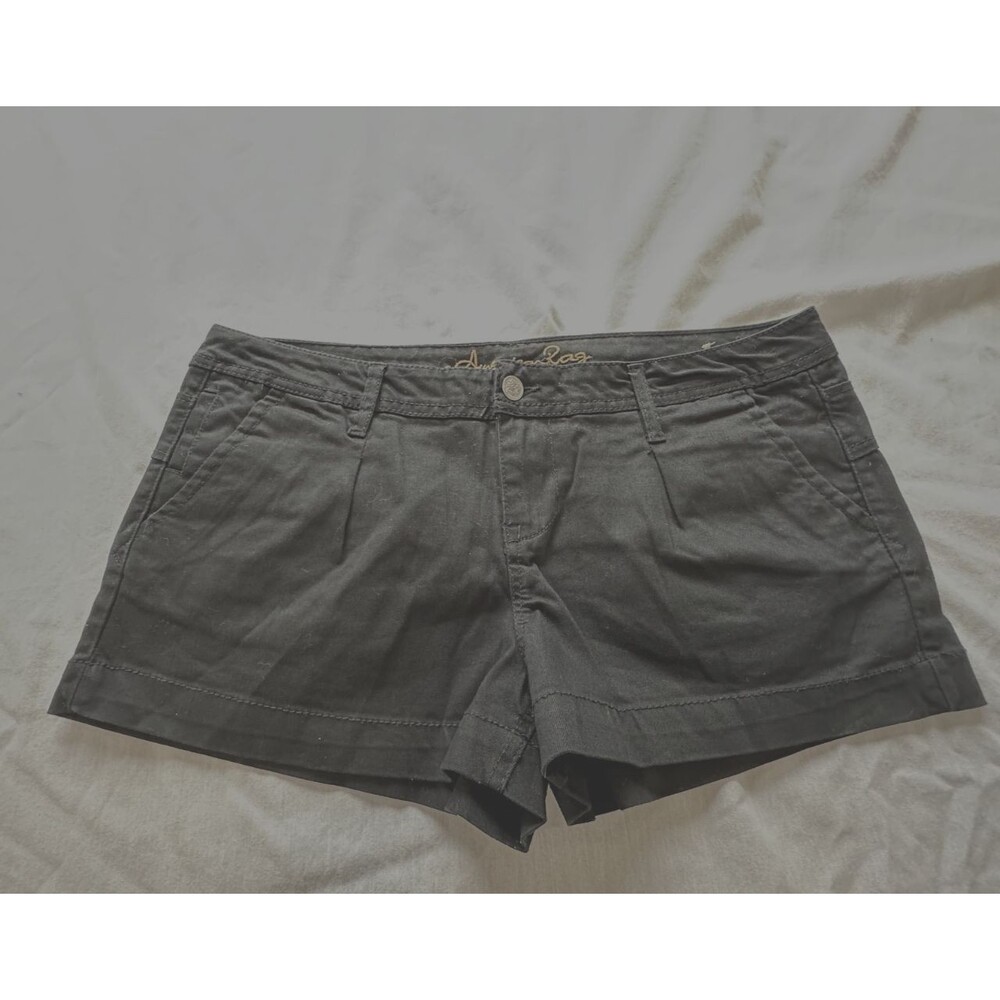AMERICAN RAG CIE WOMENS  SHORTS SIZE 11